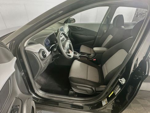 Used 2021 Hyundai Kona SE FWD image 13