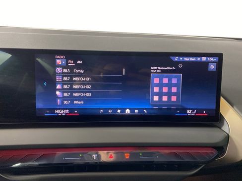 Used 2025 BMW X3 xDrive30i w/ Premium Package image 18