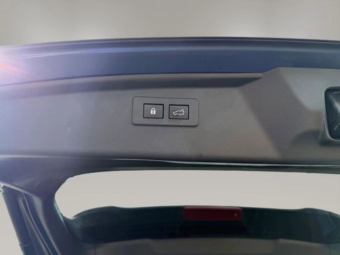 Used 2020 Subaru Outback Limited XT AWD/4WD image 9