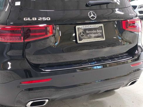Certified 2026 Mercedes-Benz GLB 250 4MATIC image 13