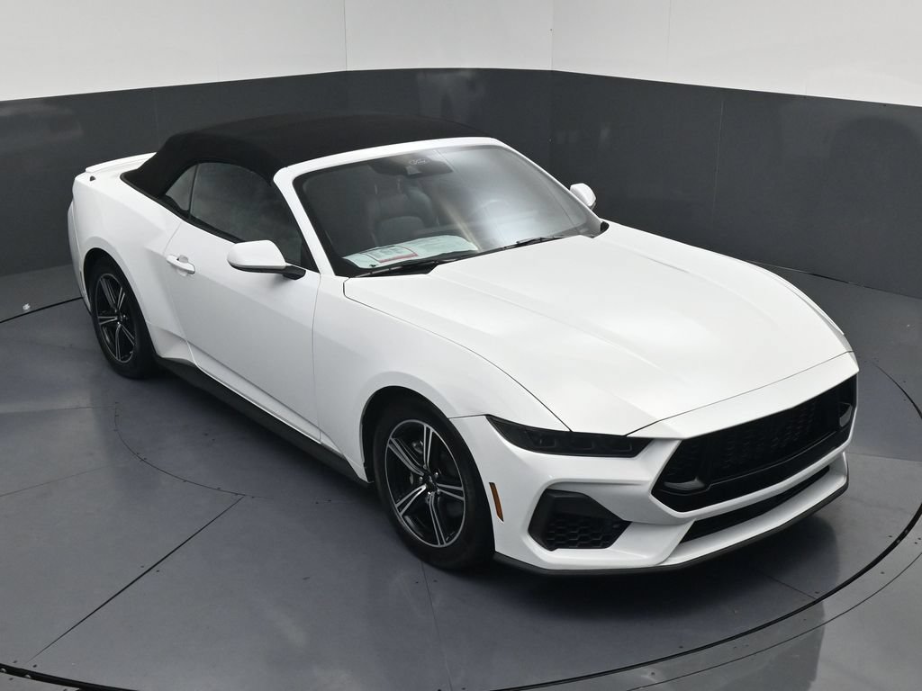 Used 2025 Ford Mustang Premium RWD image 14