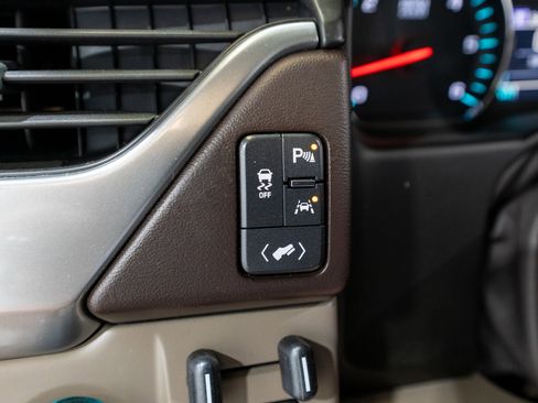 Used 2019 Chevrolet Tahoe Premier w/ Max Trailering Package image 32