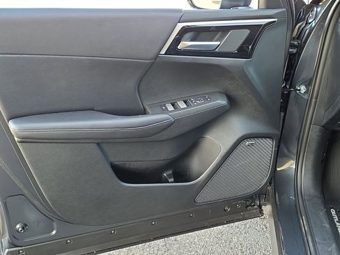New 2026 Mitsubishi Outlander SE AWD/4WD image 10