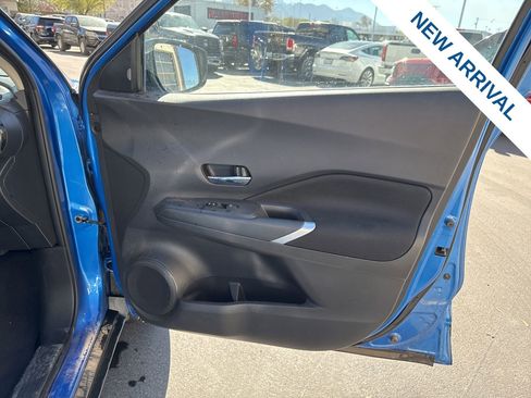 Used 2022 Nissan Kicks SV image 10