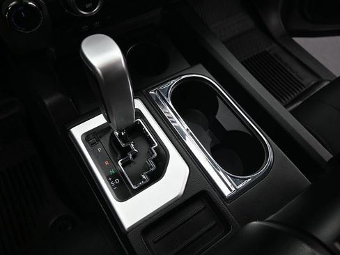 Used 2021 Toyota Tundra SR5 w/ TRD Off-Road Package image 19