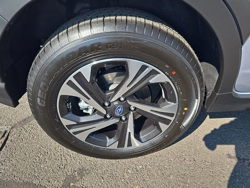 New 2025 Subaru Crosstrek 2.5i Premium image 9