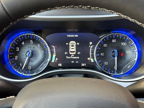 New 2026 Chrysler Pacifica Select image 24