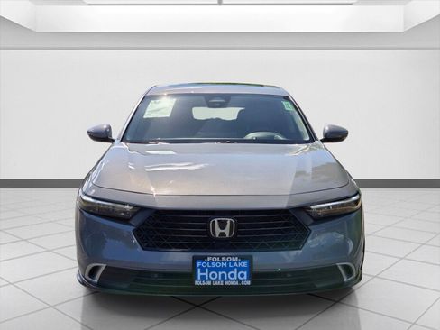 Used 2024 Honda Accord Touring image 2