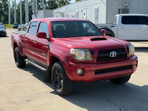 Used 2011 Toyota Tacoma 4x4 Double Cab image 4