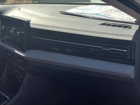 New 2026 Volkswagen Jetta SE FWD image 16