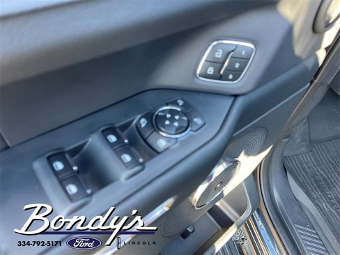 Used 2022 Ford Expedition Limited image 8