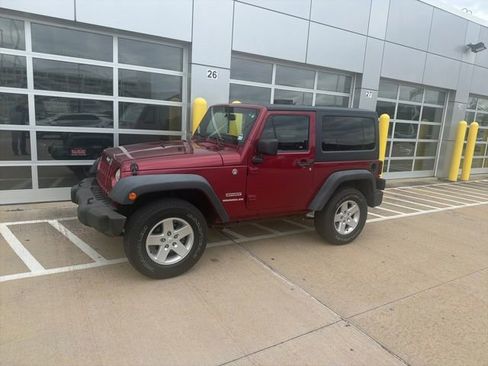 Used 2013 Jeep Wrangler Sport AWD/4WD image 2