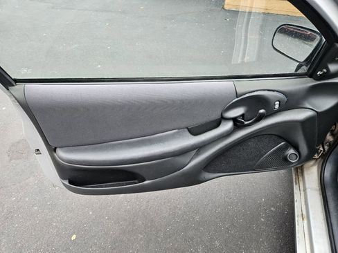 Used 2004 Pontiac Sunfire Coupe w/ 1SB Preferred Equipment Group image 11