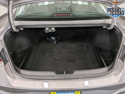 Used 2023 Hyundai Elantra SEL w/ Convenience Package image 25