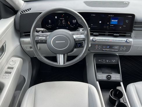 Used 2024 Hyundai Kona Limited FWD image 12