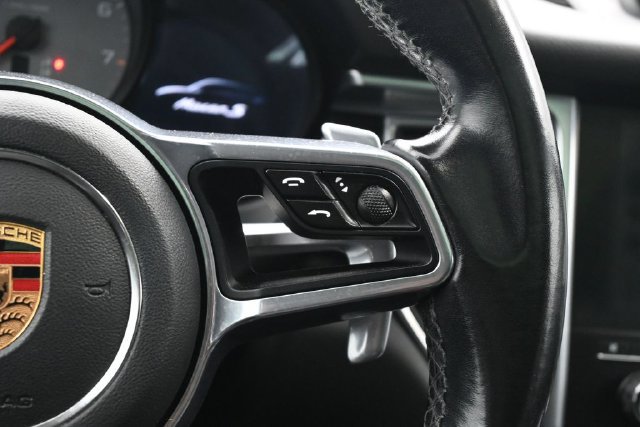 Used 2017 Porsche Macan S AWD/4WD image 18