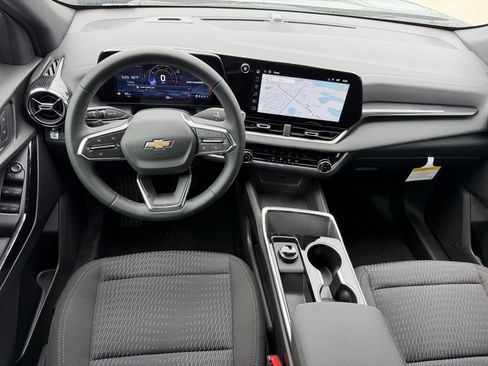 New 2026 Chevrolet Equinox LT w/ Safety and Technology Package image 11