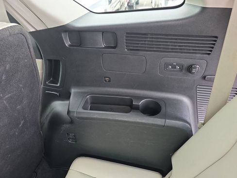 Used 2023 Kia Sorento SX image 40