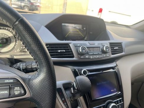 Used 2015 Honda Odyssey Touring image 24