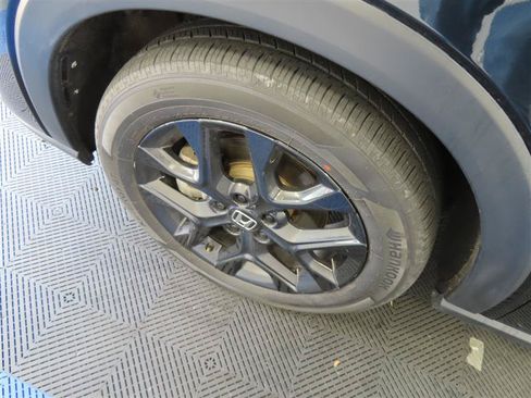 Used 2024 Honda HR-V Sport image 6