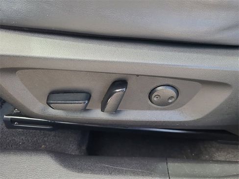 Used 2024 Mitsubishi Outlander SE image 25