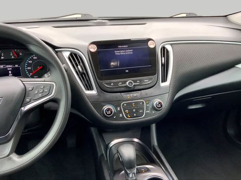 Used 2024 Chevrolet Malibu LT FWD image 7