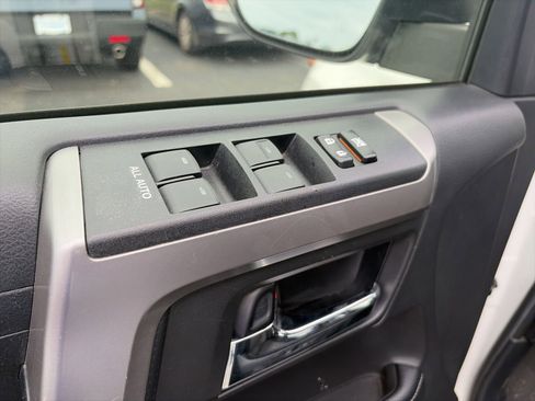 Used 2019 Toyota 4Runner SR5 RWD image 13