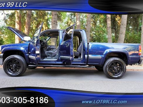 Used 2001 Chevrolet Silverado 2500 LS w/ Off-Road Skid Plate Pkg AWD/4WD image 27
