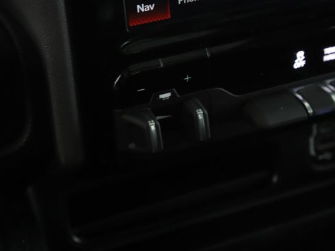 Used 2024 RAM 1500 Laramie AWD/4WD image 15