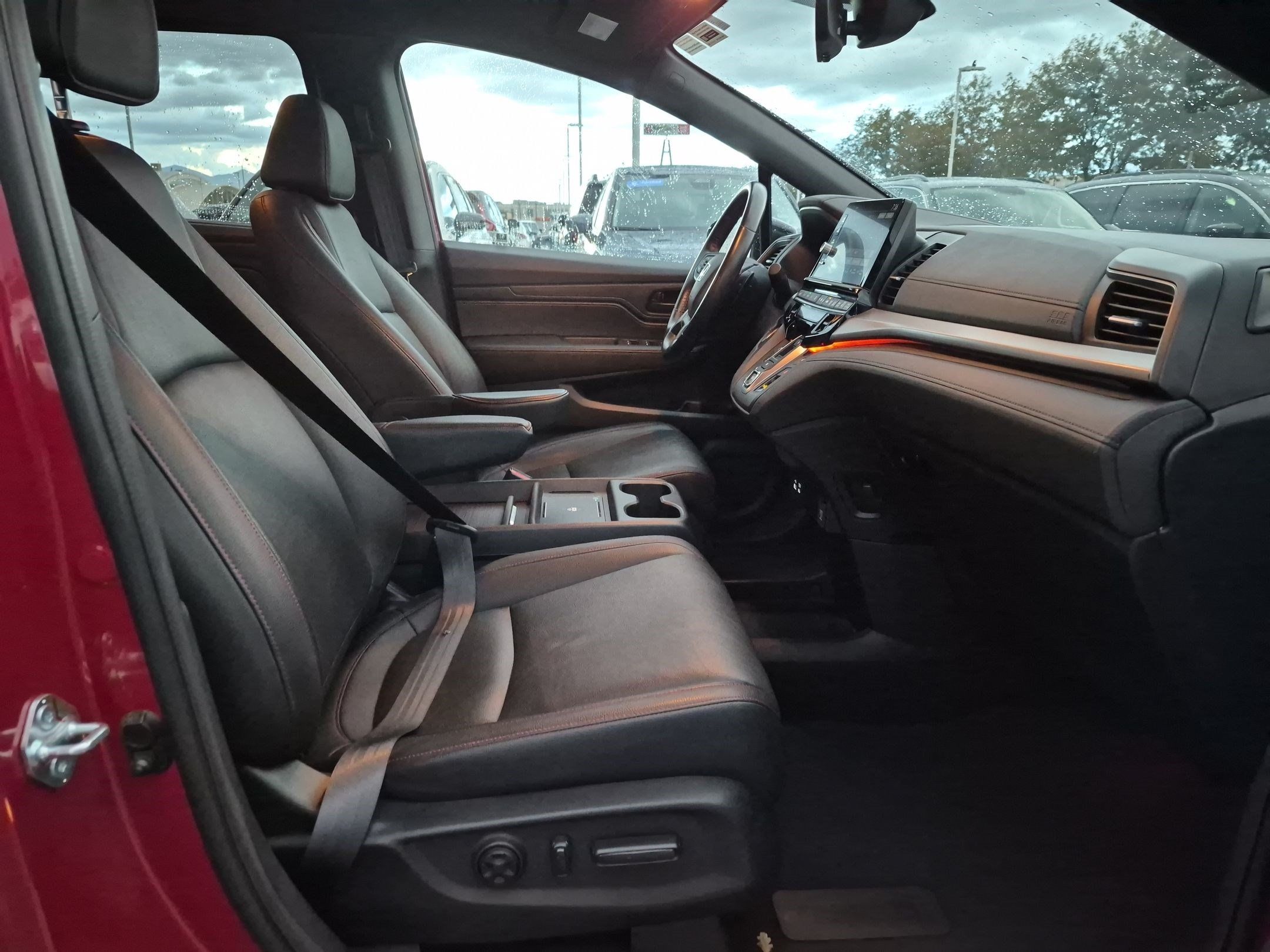 Used 2025 Honda Odyssey Sport-L image 30