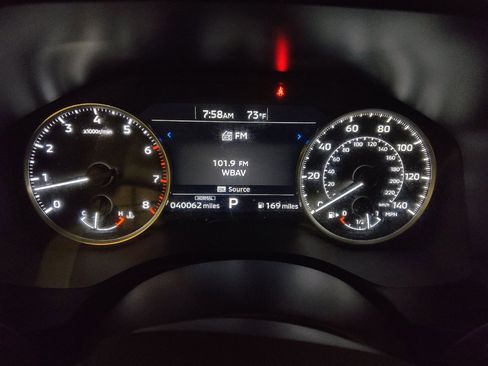 Used 2023 Mitsubishi Outlander ES FWD image 23