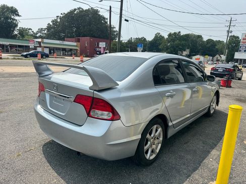 Used 2009 Honda Civic DX-VP image 8