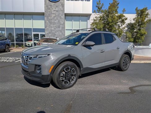 Used 2022 Hyundai Santa Cruz SEL Premium image 8