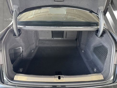 Used 2022 Audi A8 L 3.0T w/ Executive Package image 18