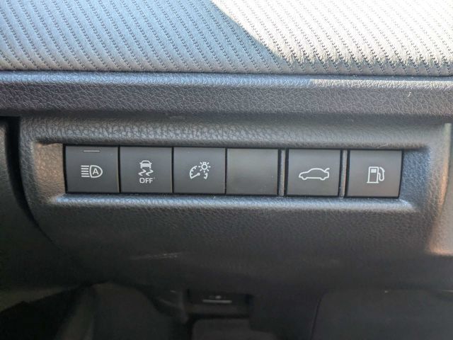 Used 2025 Toyota Camry SE FWD image 23