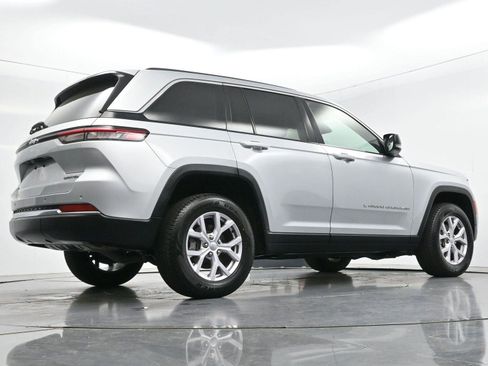 Used 2022 Jeep Grand Cherokee Limited AWD/4WD image 54