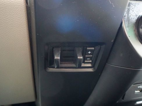 Used 2018 Ford F150 XL w/ Equipment Group 101A Mid AWD/4WD image 24