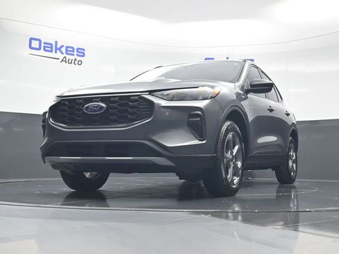 Used 2025 Ford Escape ST-Line AWD/4WD image 40
