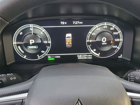 Used 2025 Mitsubishi Outlander ES image 28