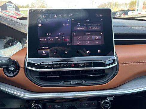 Used 2024 Jeep Compass Limited image 26