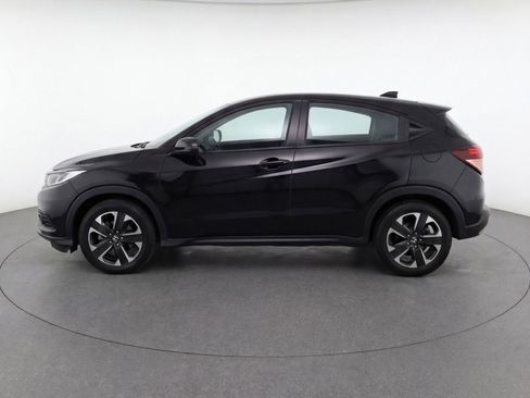 Used 2025 Nissan Kicks SV image 5