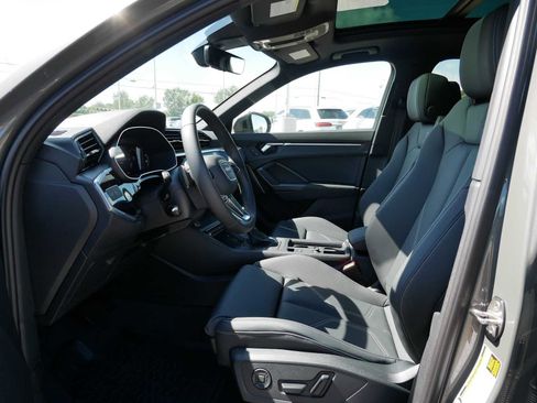 Used 2025 Audi Q3 2.0T Premium w/ Convenience Package AWD/4WD image 5