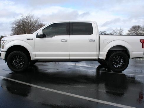 Used 2016 Ford F150 Limited w/ Trailer Tow Package image 8