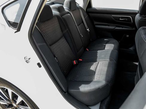 Used 2018 Nissan Altima 2.5 SV image 33