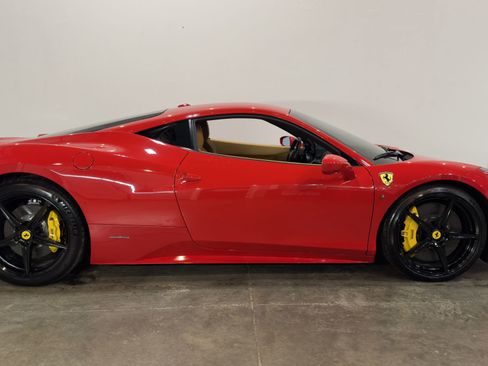 Used 2011 Ferrari 458 Italia Coupe image 18