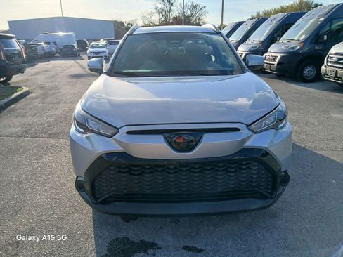 Used 2024 Toyota Corolla Cross AWD Hybrid image 3