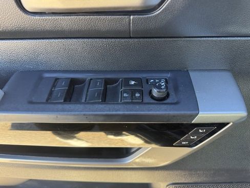 Used 2023 Toyota Tundra Limited image 9