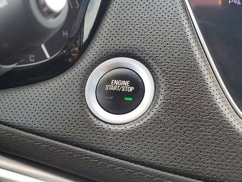 Used 2019 Cadillac XT5 Luxury FWD image 19
