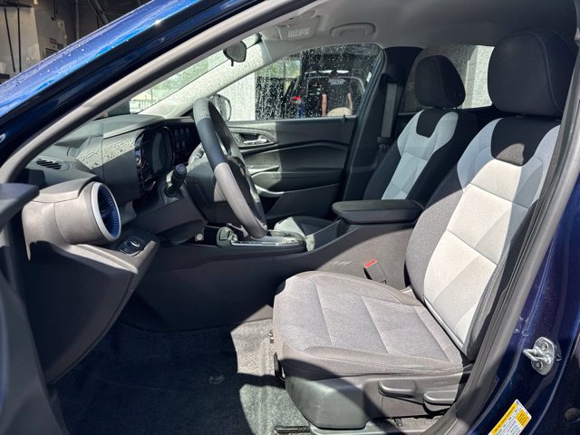 Used 2024 Chevrolet Trax LS w/ LS Convenience Package FWD image 8