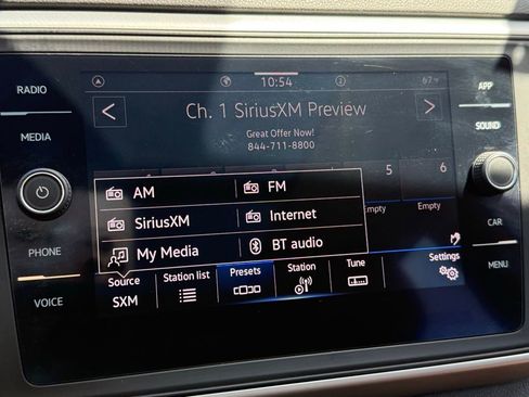 Used 2021 Volkswagen Atlas SE image 11